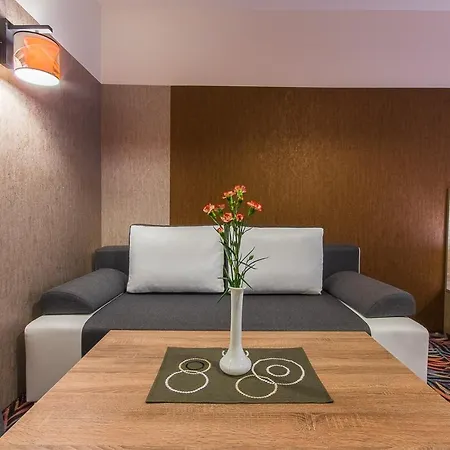 ベッド・アンド・ブレックファスト Beskid 3*